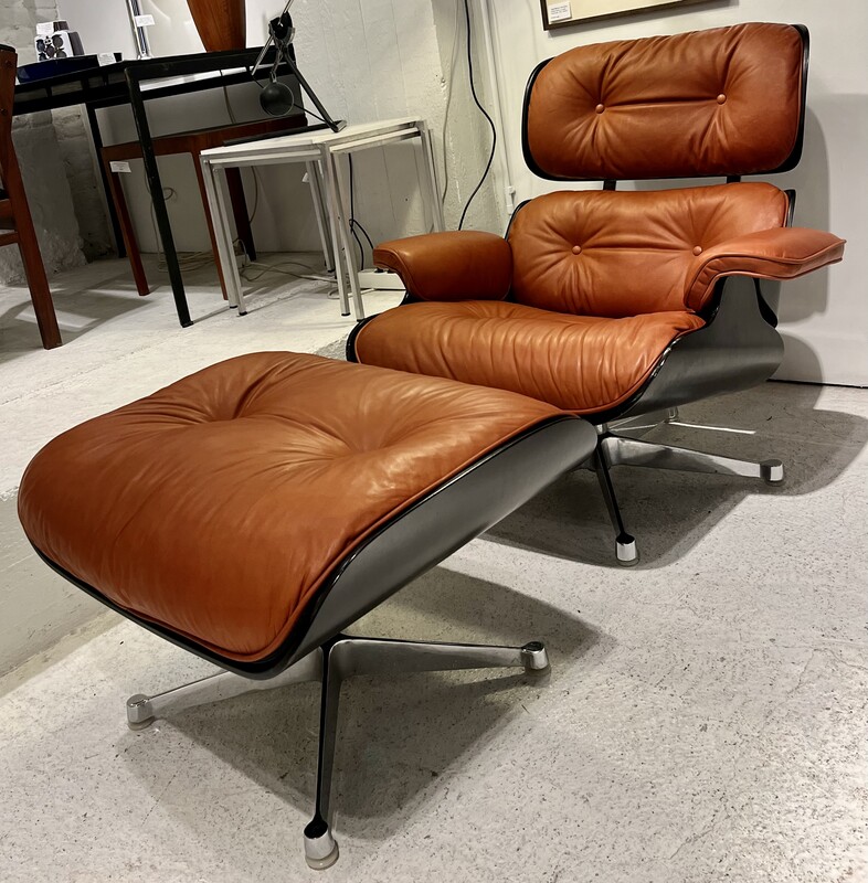 S 071 JB Lounge Chair & Ottoman Design Charles & Ray Eames Herman ...